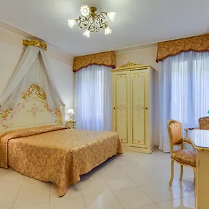 At Leonard , Venetië Italië